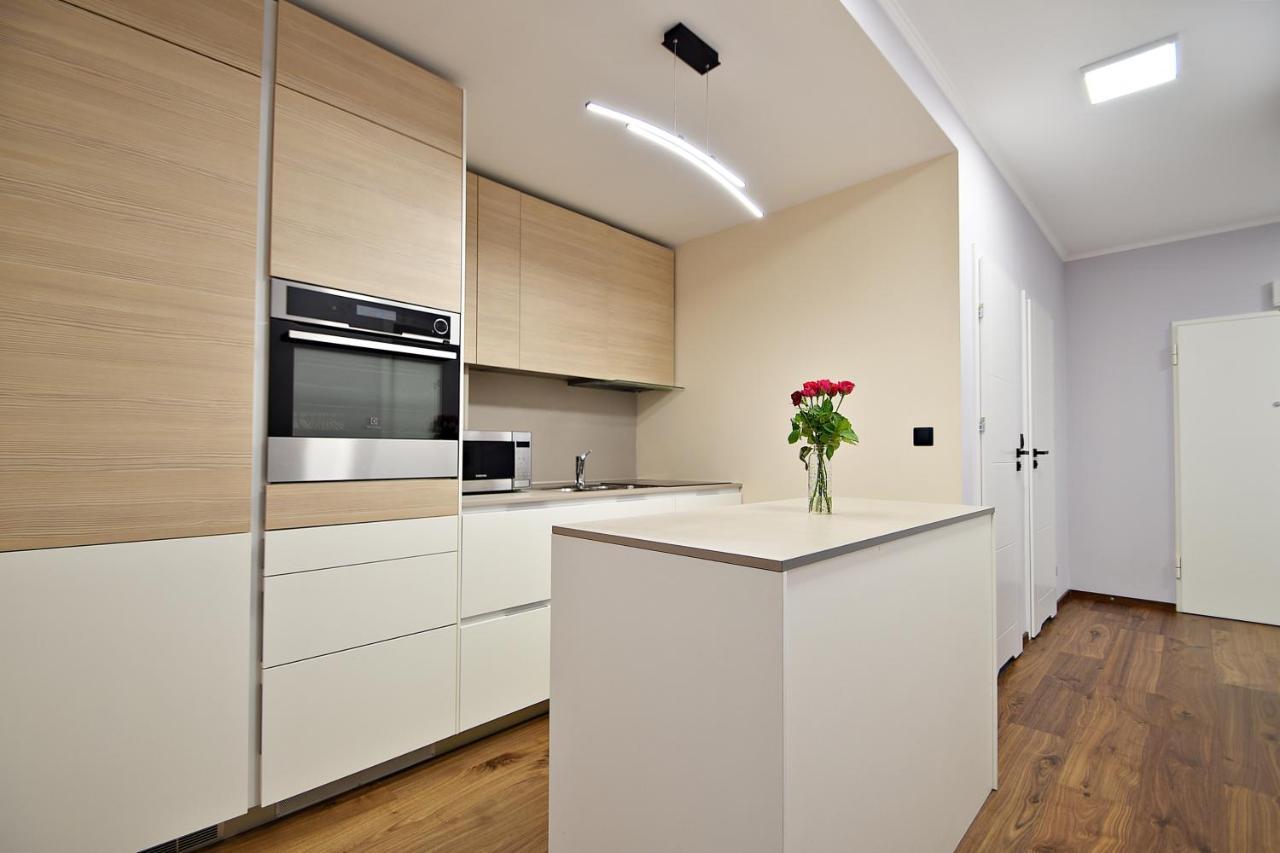 Wola Apartment Warszawa Eksteriør billede